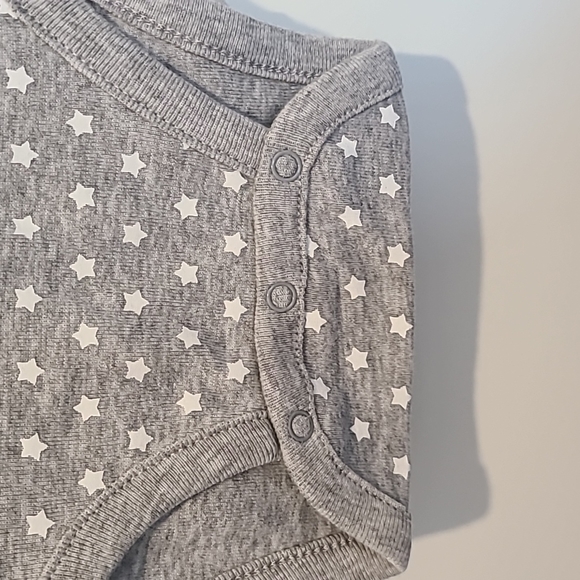 Skip Hop Bodysuits - Picture 5 of 5